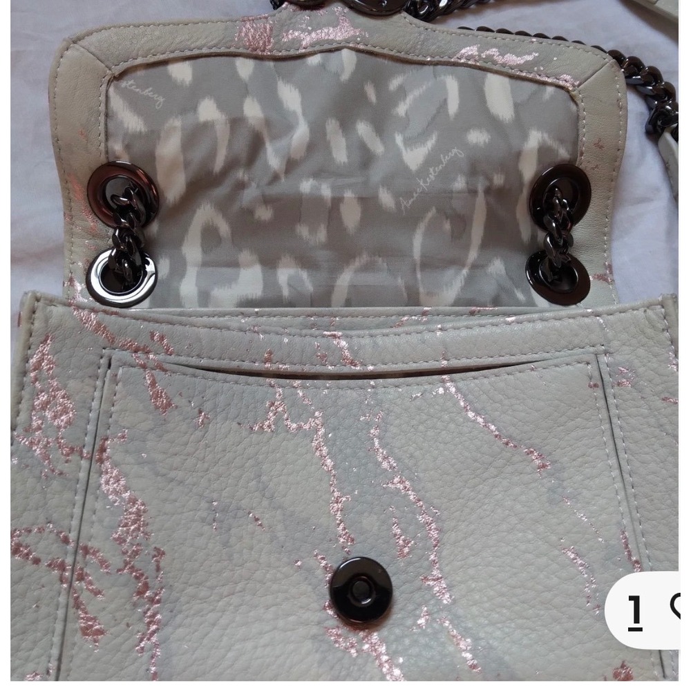 Aimee Kestenberg Leather Heart Crossbody Bag Rose Gold Marble Cream Gunmetal - Picture 4 of 6